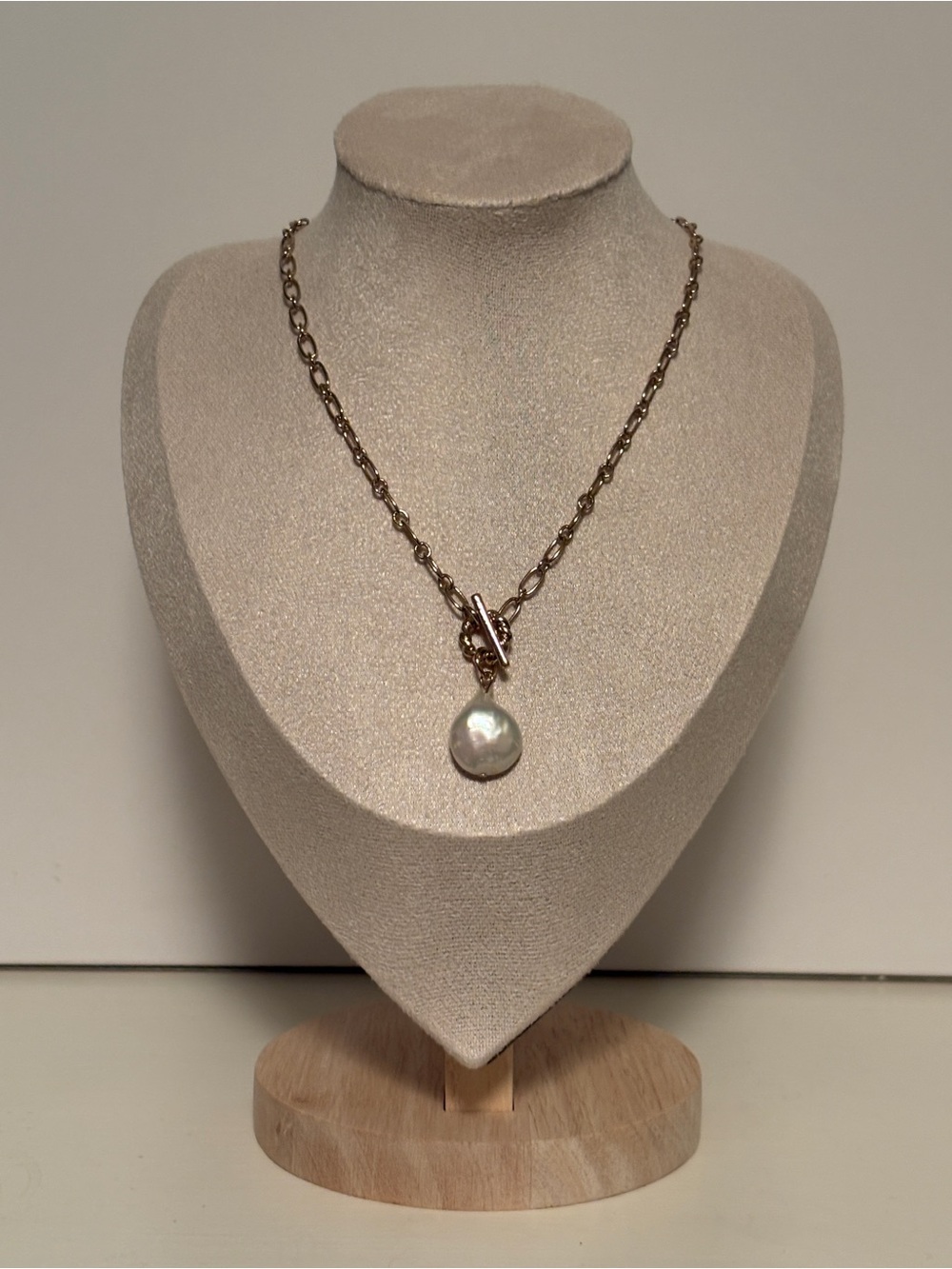 Authentic Freshwater Coin Pearl Toggle Necklace Gold Tone Link Chain
